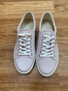 Ecco Soft 7 Lace Up Sneakers - Pink Nubuck (EU 39 / US 8)